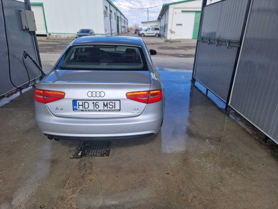 Vand Audi A4 /150CP