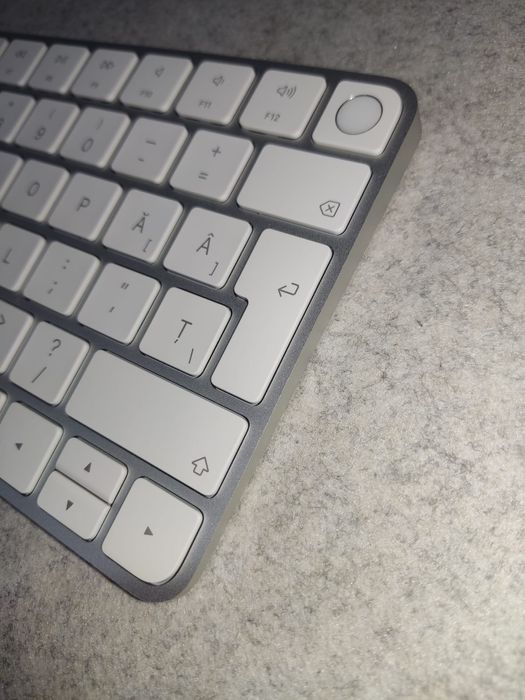 Apple Magic Keyboard with Touch ID