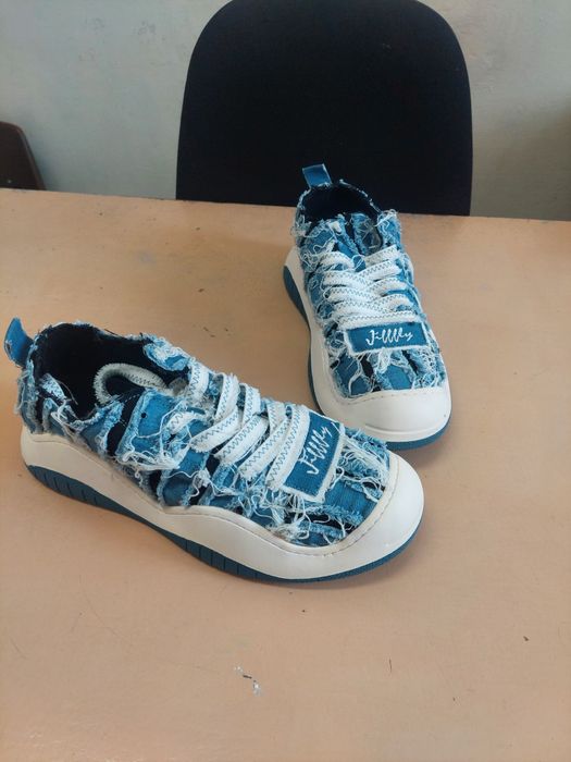 Дънкови маратонки