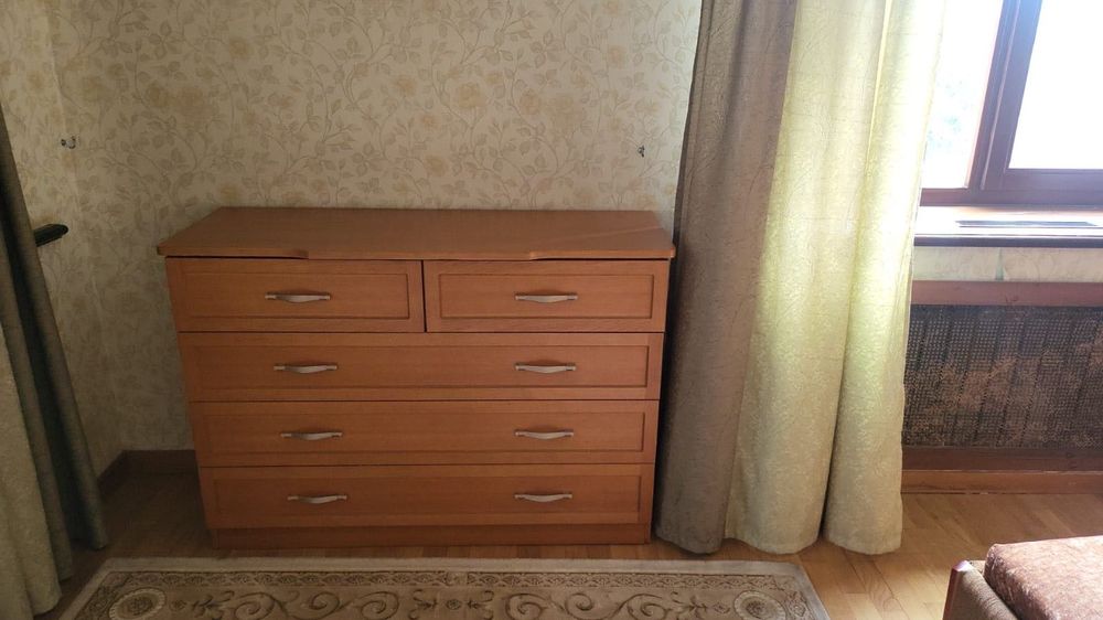 Продам спальный гарнитур