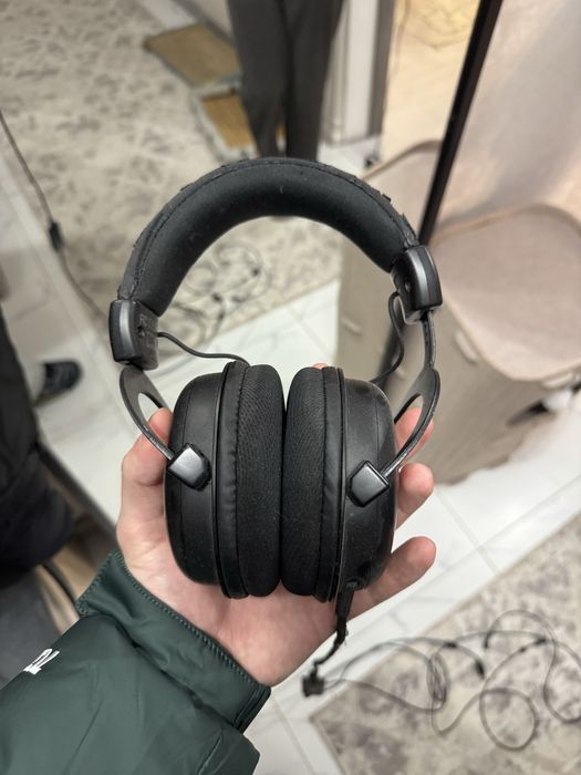 продам наушники hyper x cloud core i7