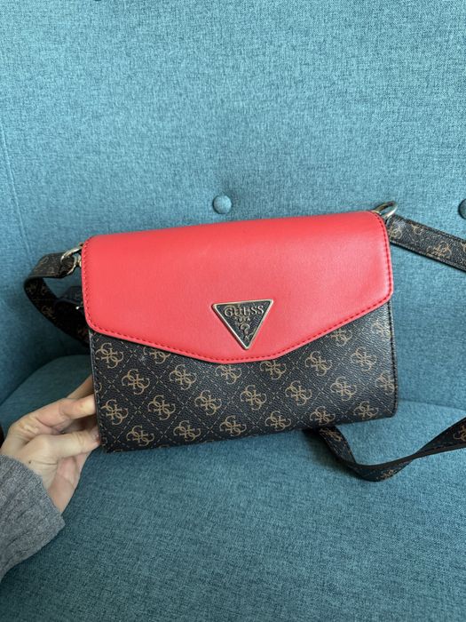 Чанта guess в отлично състояние