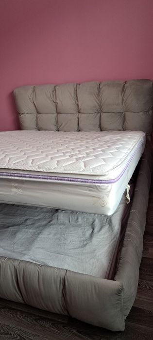 Тапицирана спалня с матрак 160/200