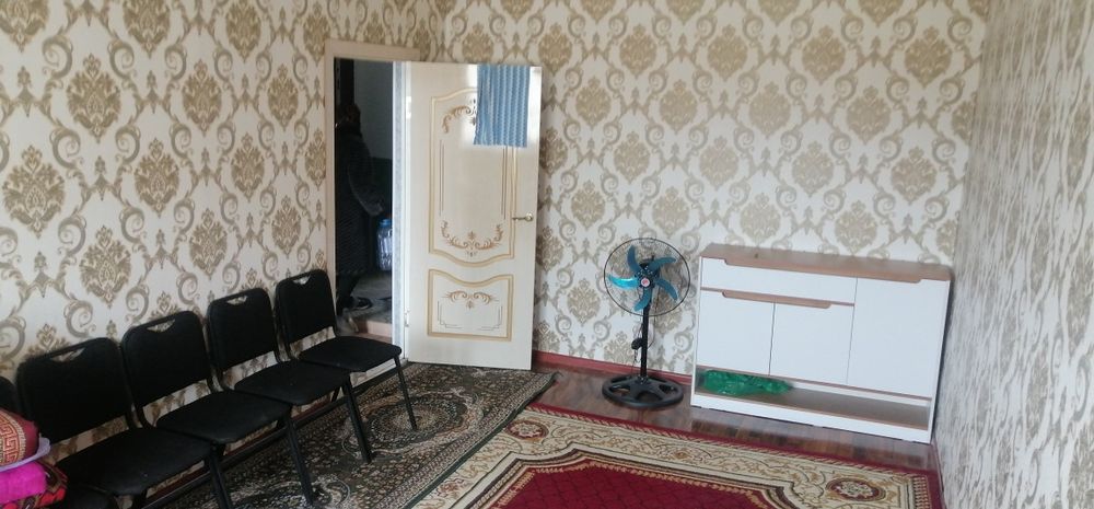 Кухнясы улкен 53м2  1комталы квартира хамме заты мен арендага бериледи