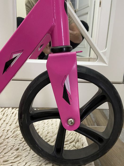 Самокат розовый