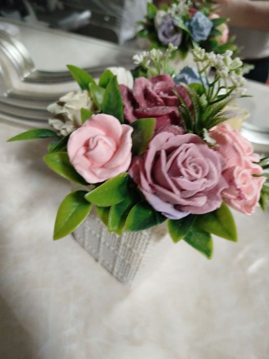 Sotiladi qiziqqanla tel qisin