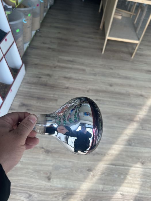 infraqizil lampochka