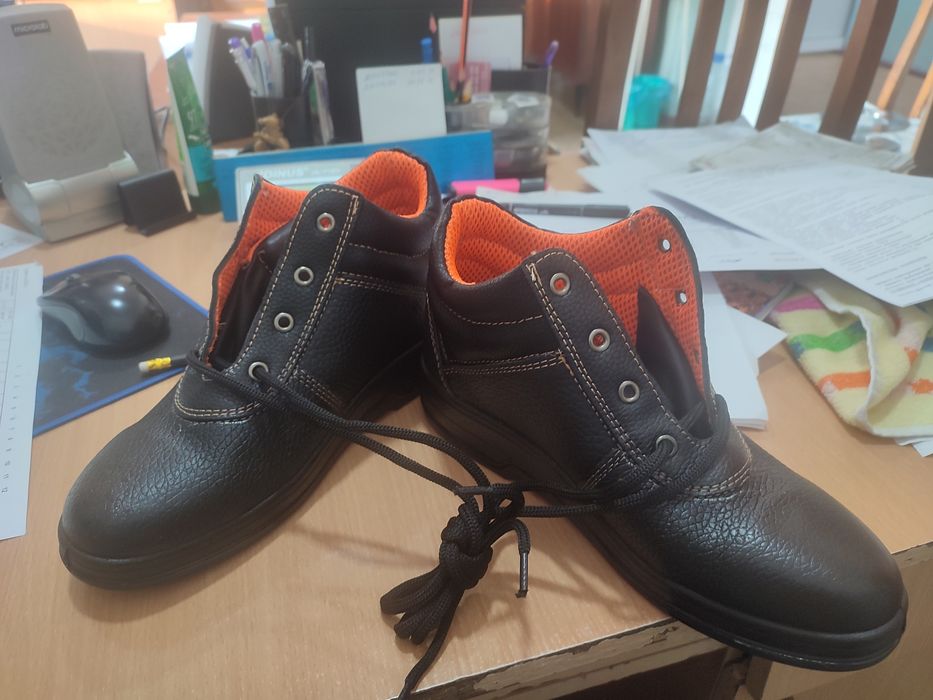 Ботинки рабочие новые