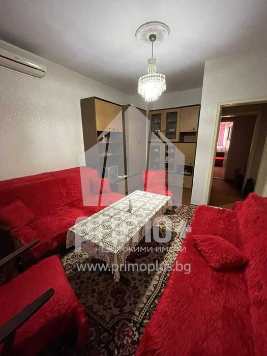 Дава се под наем Двустаен апартамент в Велико Търново, Център - 57 кв.м за 204 € - Снимка #3