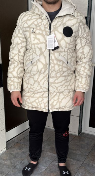 Geaca jordan cu doua fete rara marimea XL noua