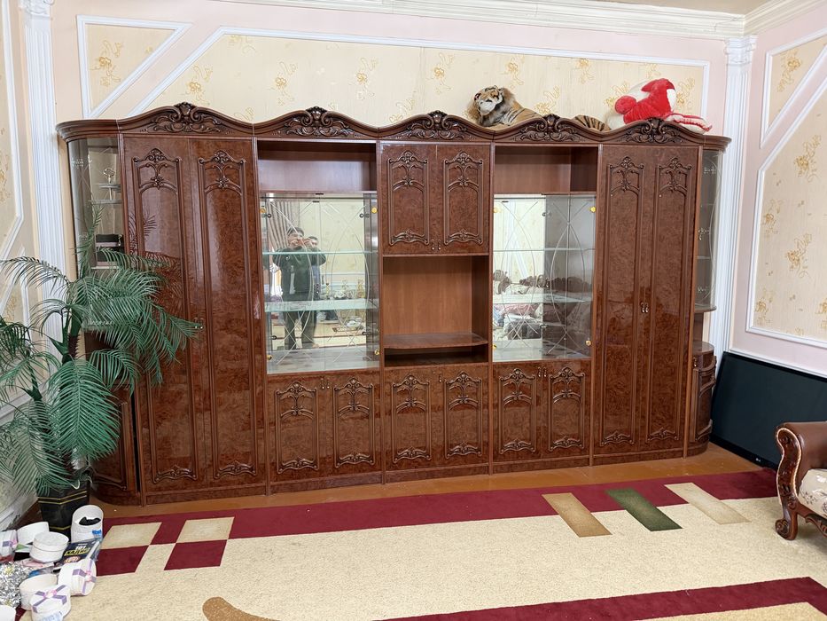 Srochni mebel sotiladi !!!