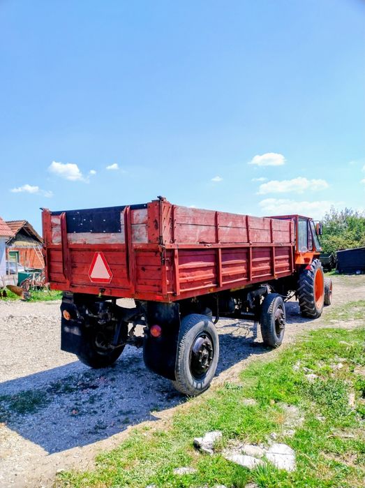 remorca auto  cu carte