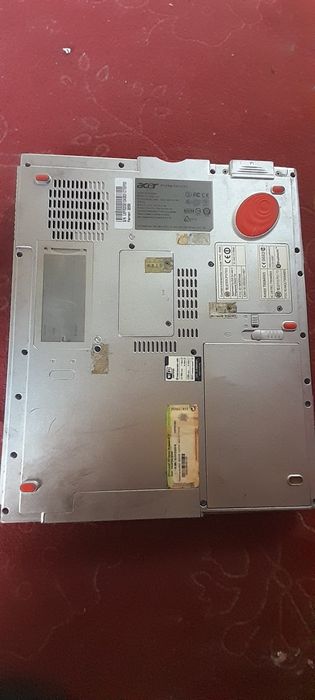Acer notebook sotiladi