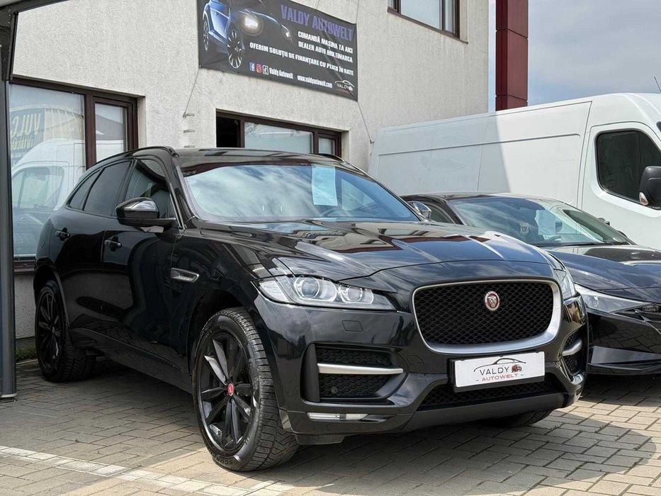 Jaguar F-Pace Mild Hibrid / R-Sport / 4x4/ Panoramic