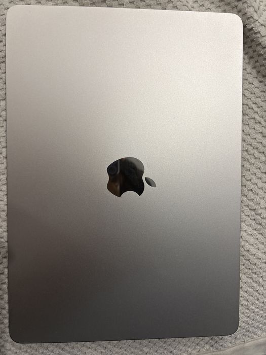 MacBook air M2 2022