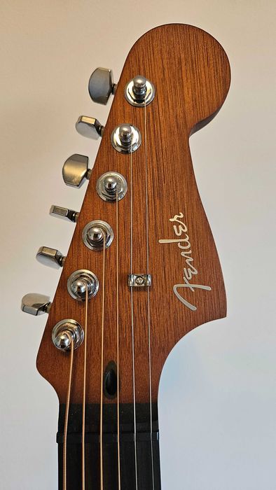 Fender Acoustasonic Jazzmaster Std. Honeyburst