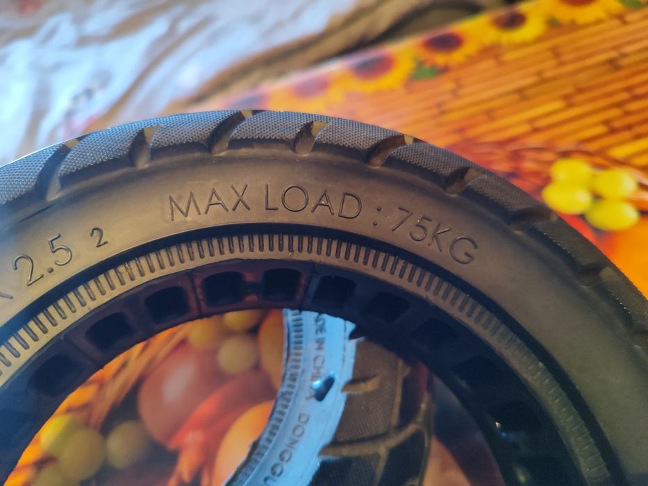 Шины цельнолитых на электросамокат