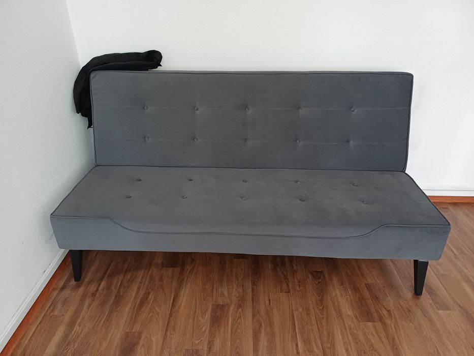 Офисная мебель диван стол шкаф