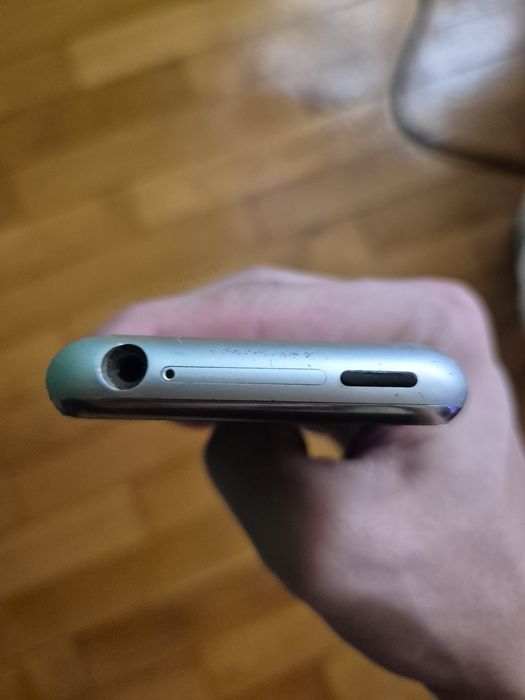 Iphone 2g, first iPhone, Първи айфон.