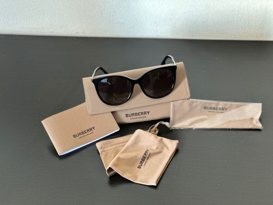 Дамски слънчеви очилв Burberry