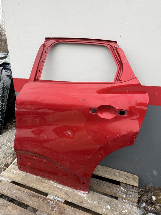 Задна лява врата Renault Captur 2024