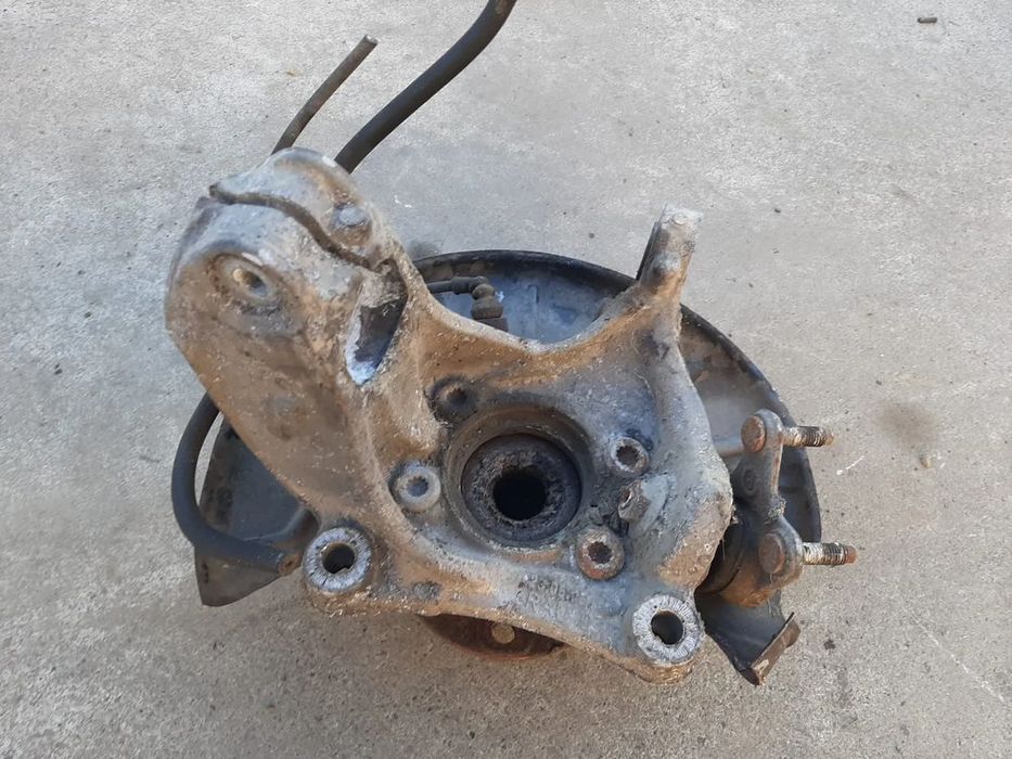 fuzeta dreapta fata 2.0 tdi vw passat b6 3c