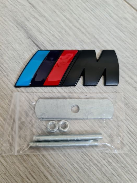 Emblema-Sigla-Logo-M-Power-Performance-Grila-Neagra-Bmw-E46-E90-E60-X5