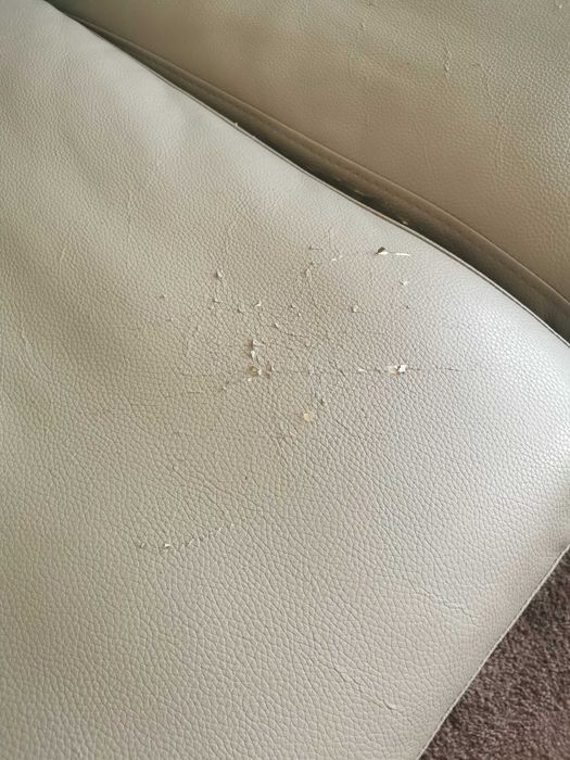 Кожен диван от фирма Тедива , сив, рециклирана ест. кожа