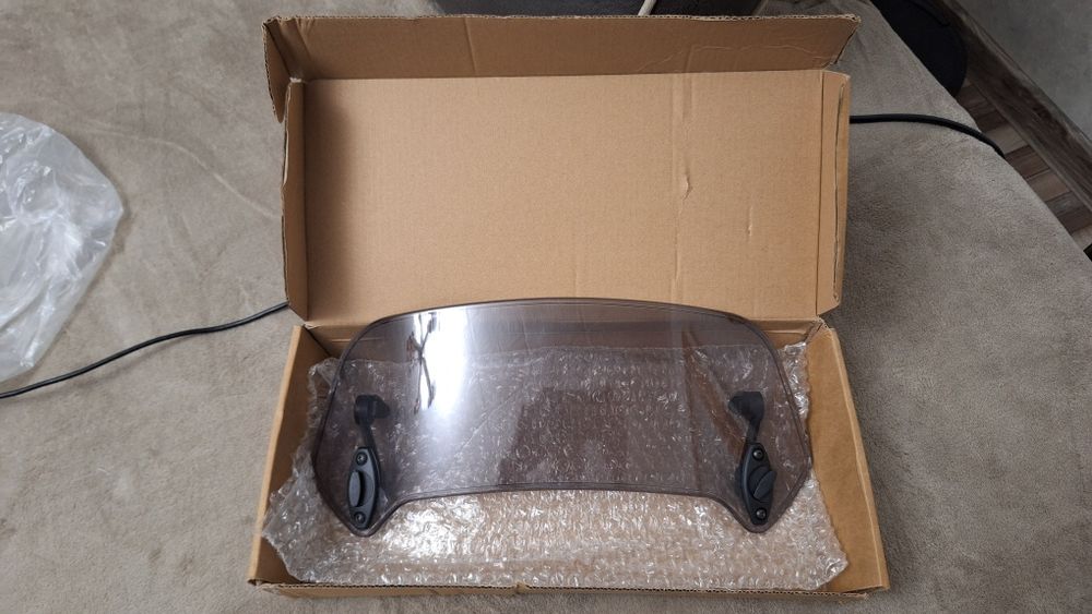 Универсален дефлектор за мотоциклет.