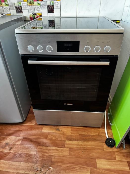 Продам эл печь в отличном состояний