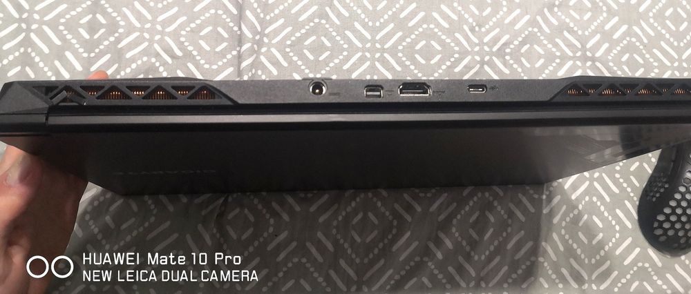 Laptop  RTX 4060 de Crăciun!