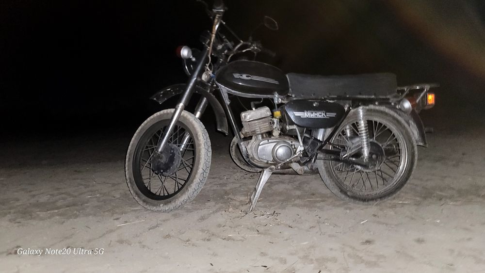 Mensk motosekil zuridan