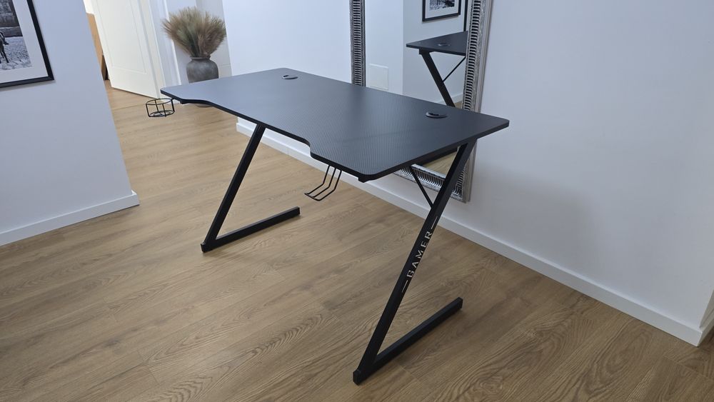 Scaun gaming+birou gaming