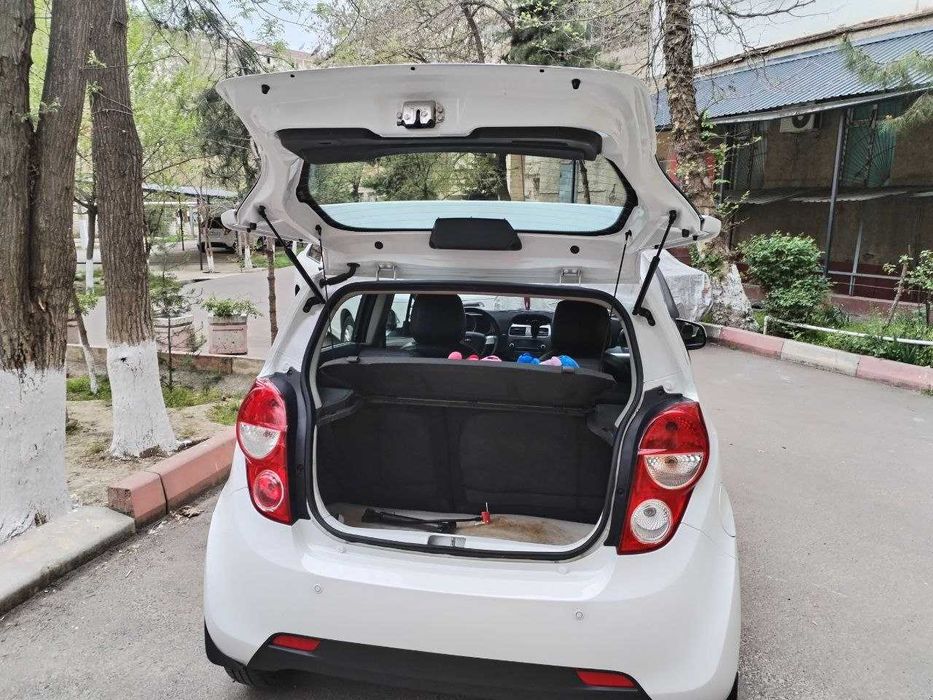 Продаю Автомобиль Spark