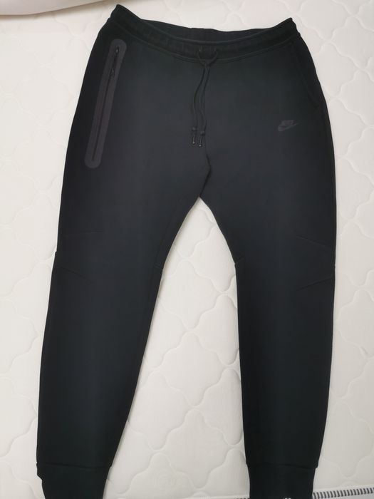 Nike tech fleece XL L