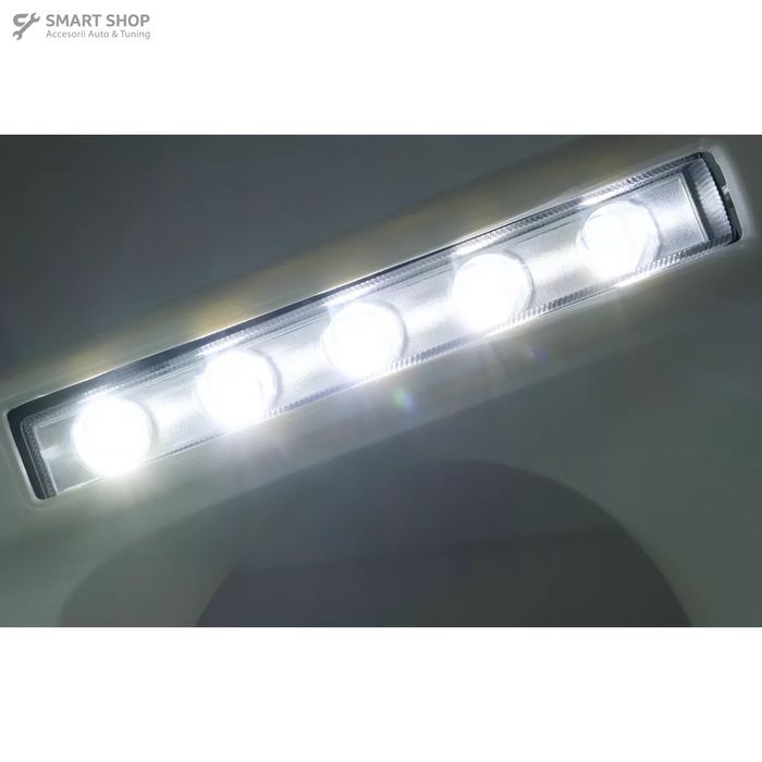 Carcasa faruri cu Lumini de zi dedicate LED DRL Mercedes G-class W463