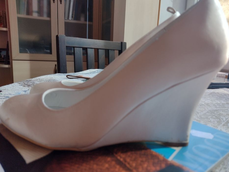 Елегантни обувки за специален повод