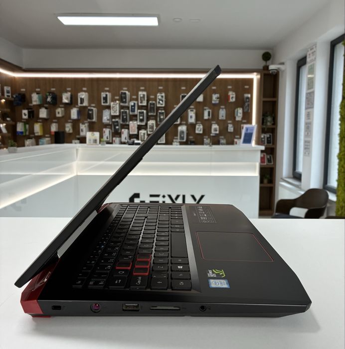 Acer Aspire VX15 | i7 7700HQ |16 GB RAM | 512GB SSD| 15.6"