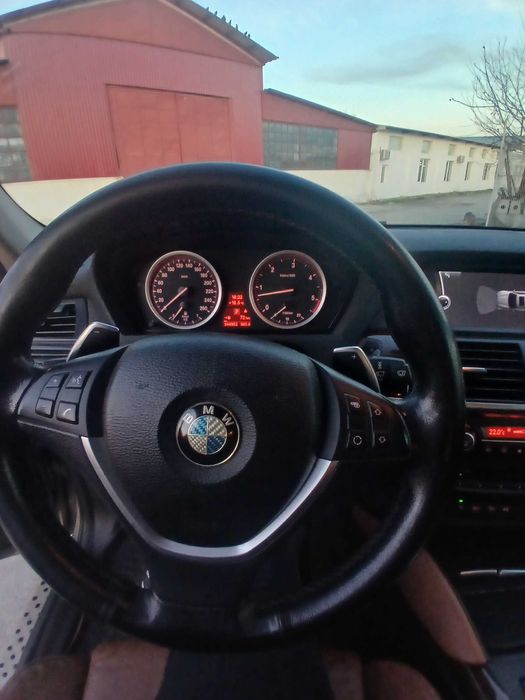 vand bmw x6-2011