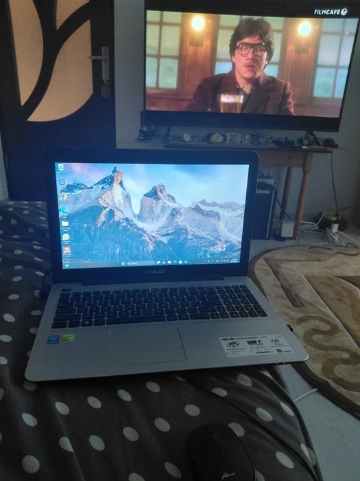 Leptop hp si asus
