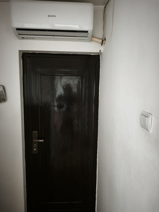 Chirie Apartament 3 camere decomandate AC si Centrala