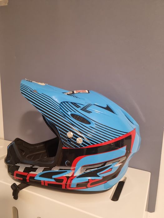 Casca MTB Full face  în condiții bune.