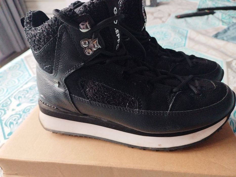 Зимни сникърси Gioseppo 39 номер