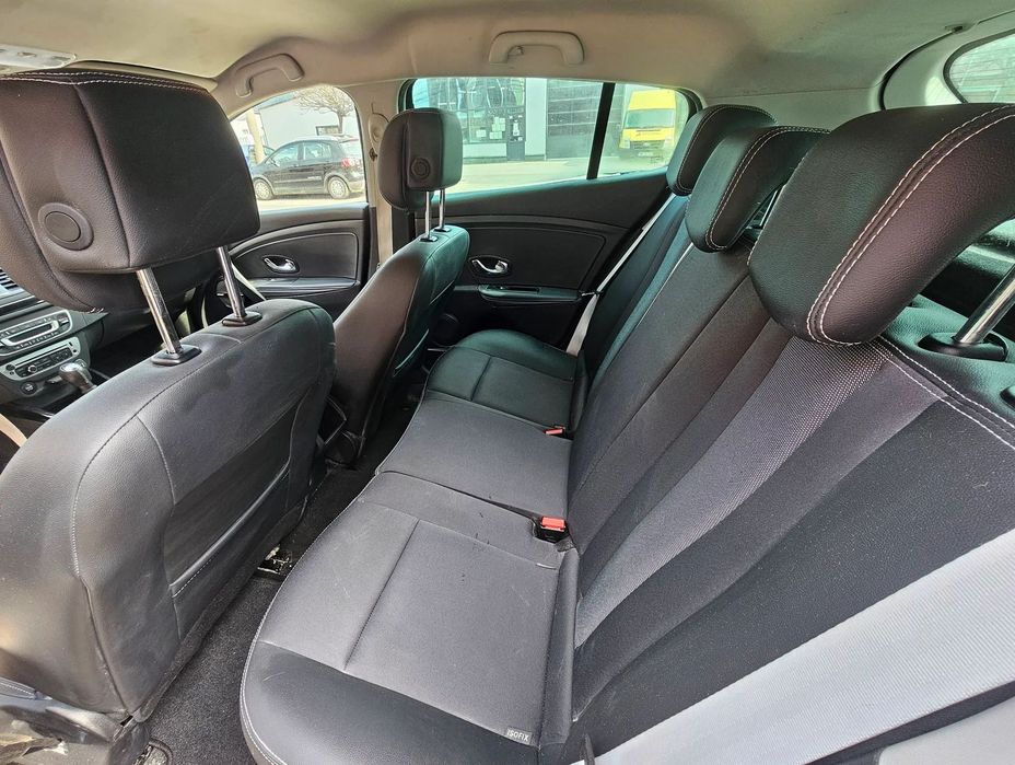 Renault Megane VANZARE IN RATE, AVANS 0. Renault Megane 1.5 dCi, BOSE, 2013, E5