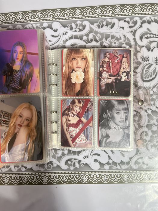 продаю биндер с картами внутри