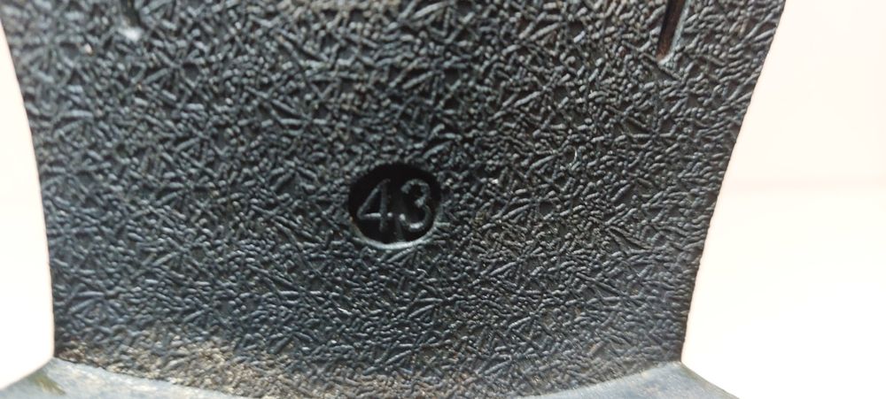 Botine din piele maro