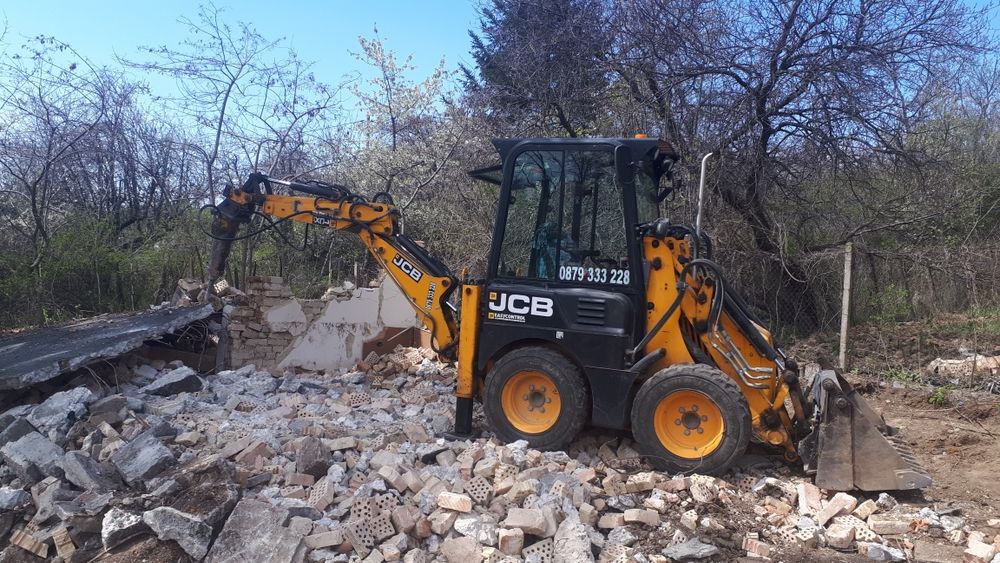 Услуги с мини комбинирани,багер,мини верижен багер, бобкат и  самосвал