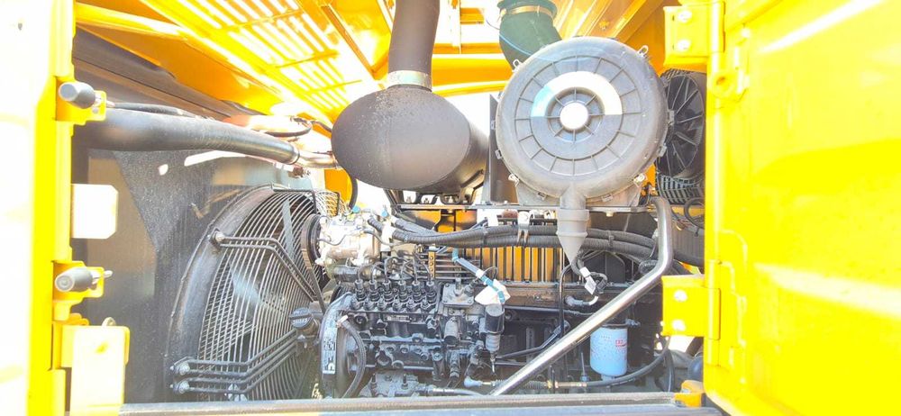 Фронтальный погрузчик LiuGong 855