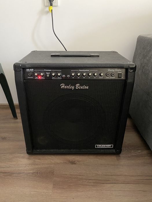 Harley Benton - Китарно кубе в много добро запазено състояние