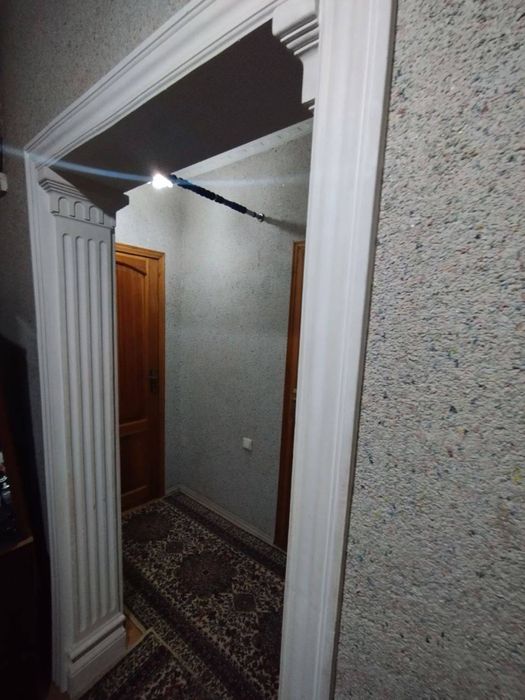 Срочно продается дом трехкомнатный ремонт средний келишамиз все остает